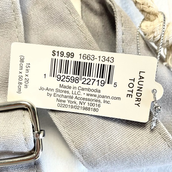 Organizing Essentials Laundry Tote - Picture 9 of 9